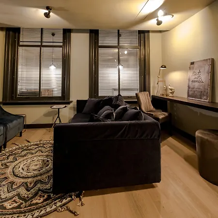 Hotel Stadsvilla Mout Rotterdam-schiedam 4*