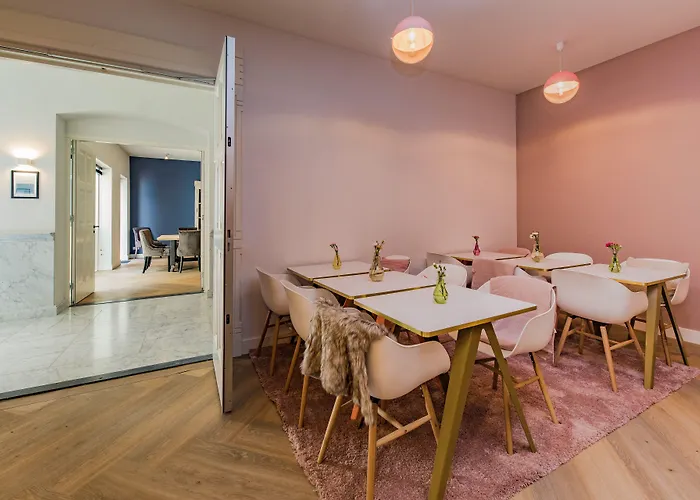 Stadsvilla Mout Rotterdam-schiedam ホテル 4*